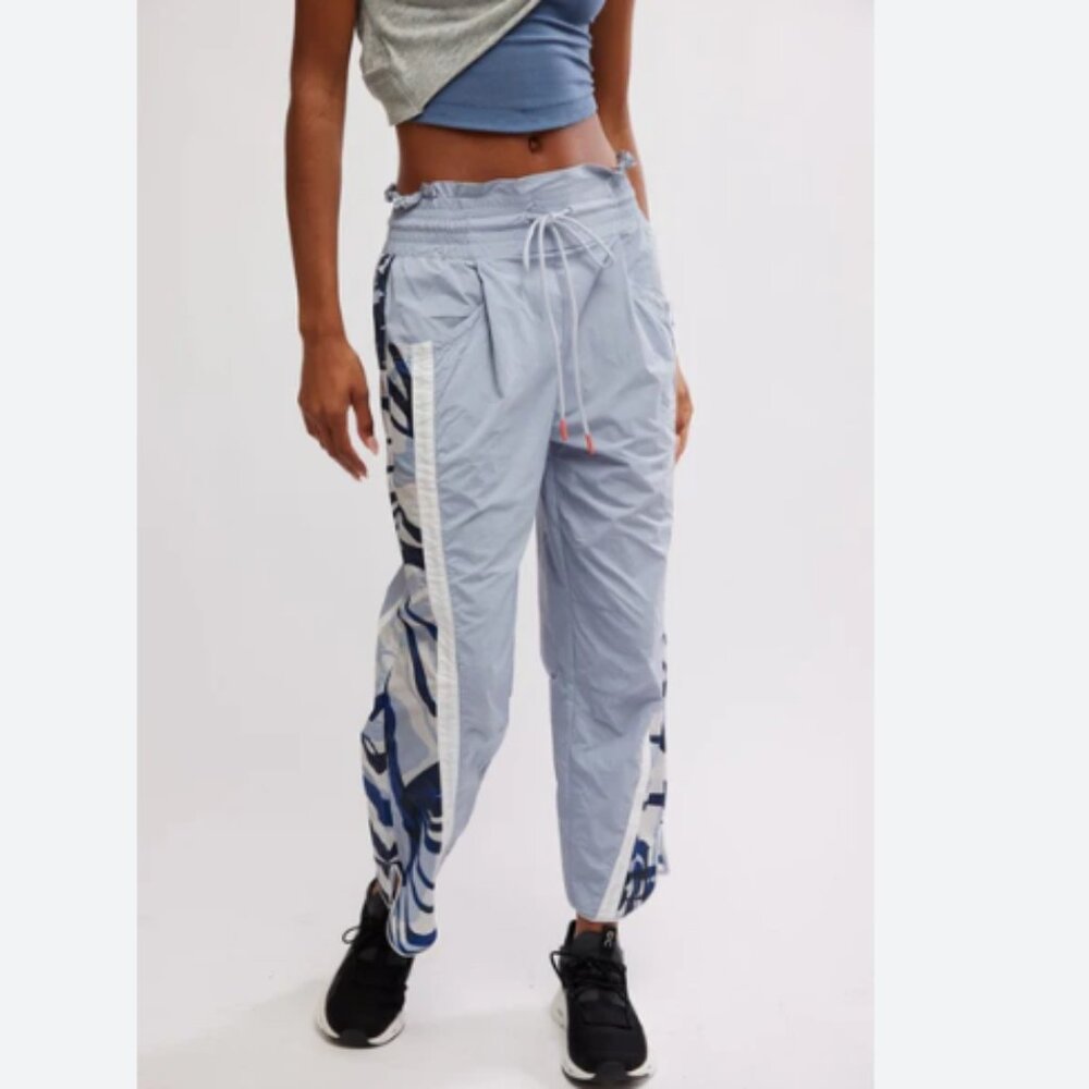 new FREE PEOPLE MOVEMENT Champ is Here Printed Athletic Pants 252 - Picture 6 of 9